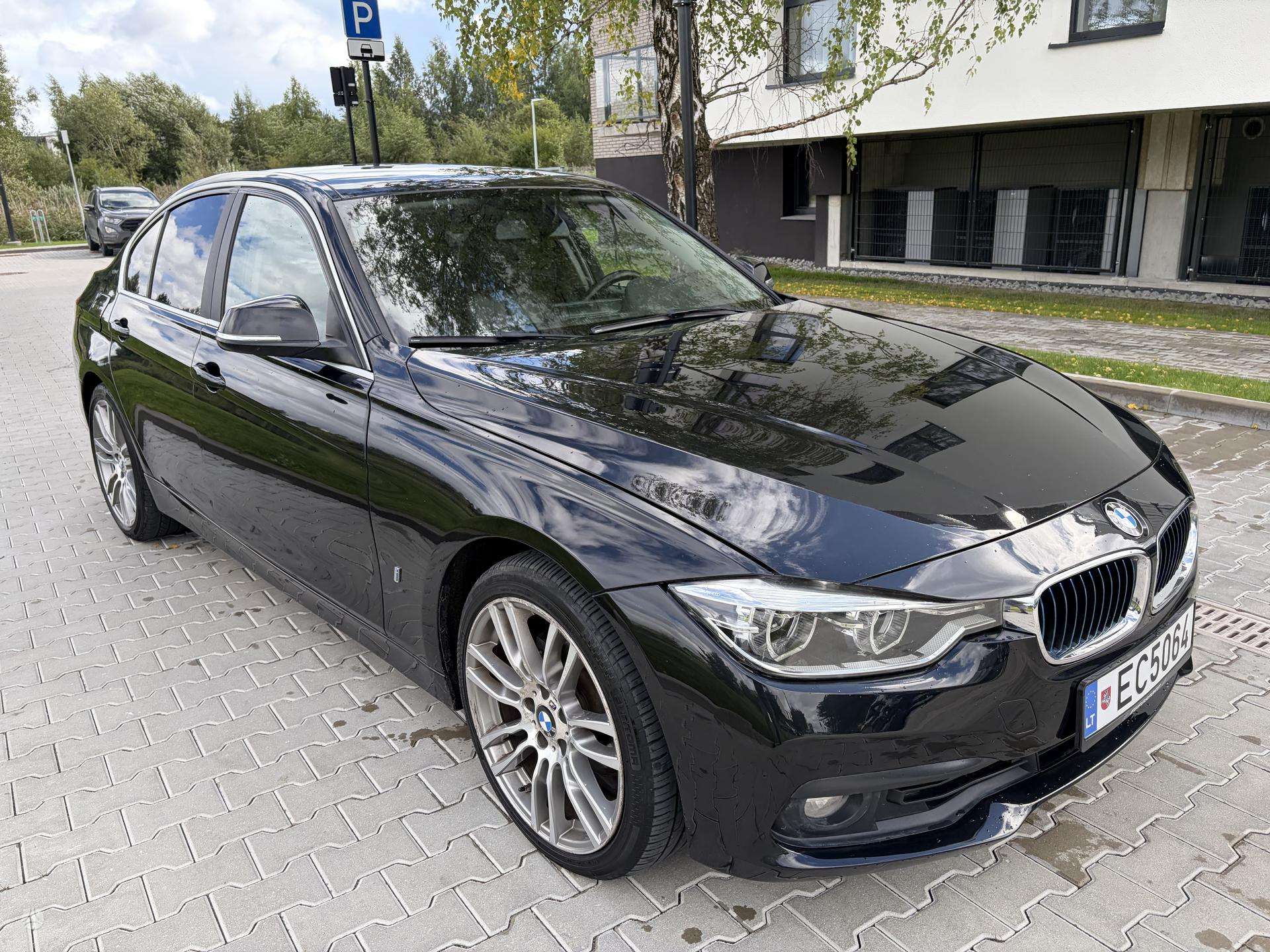 BMW 330